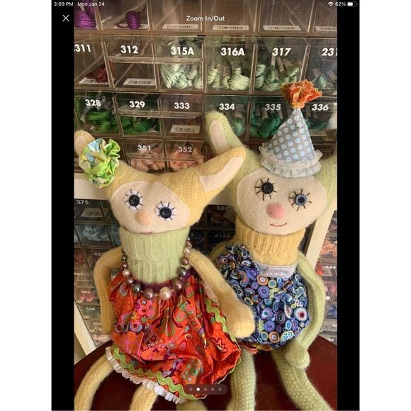 Pair of Sweater Dolls - Picture 3 of 4